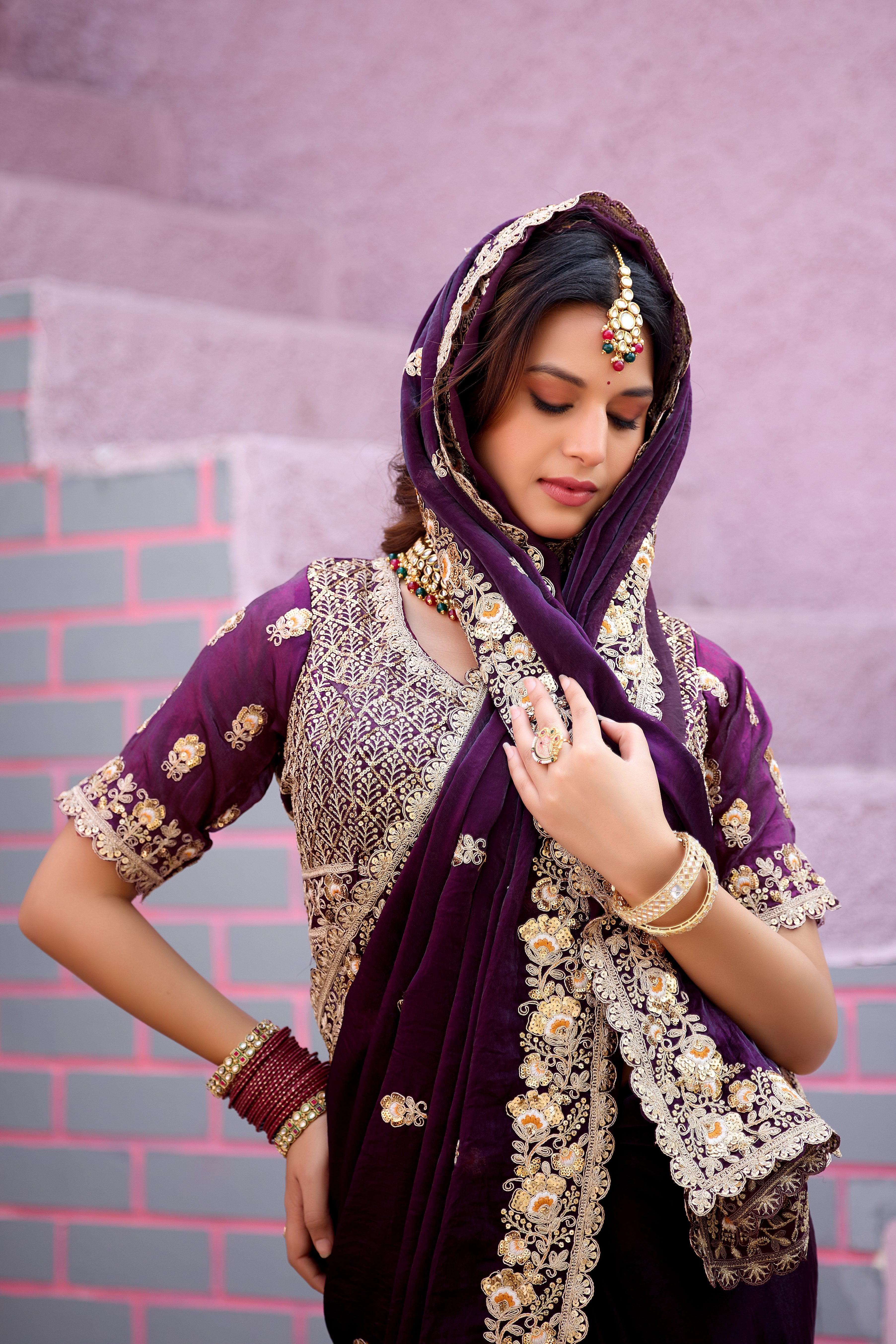 Resham Raaj Fandy Satin Embroidered Saree with Designer Blouse