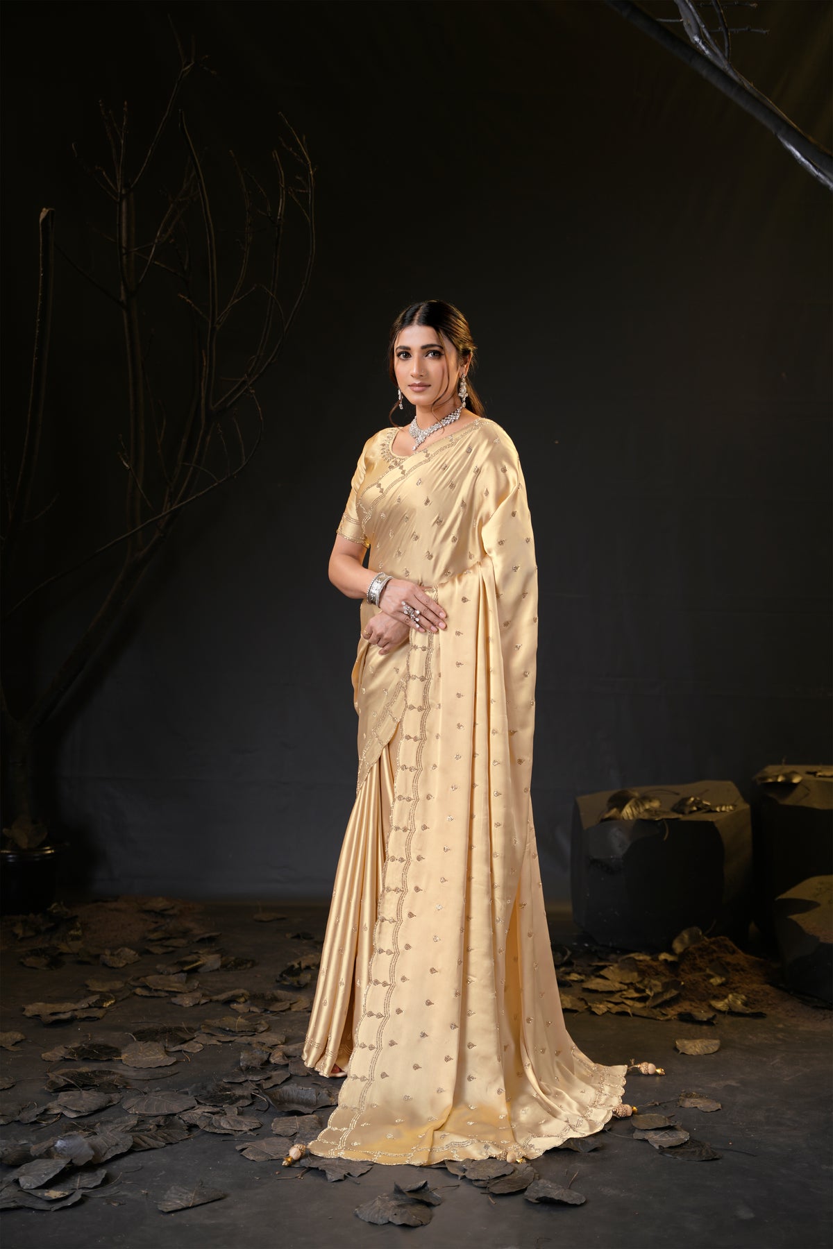 Sunehari Satin Saree with Embroidered Booti & Scalloped Border | 4 Colours