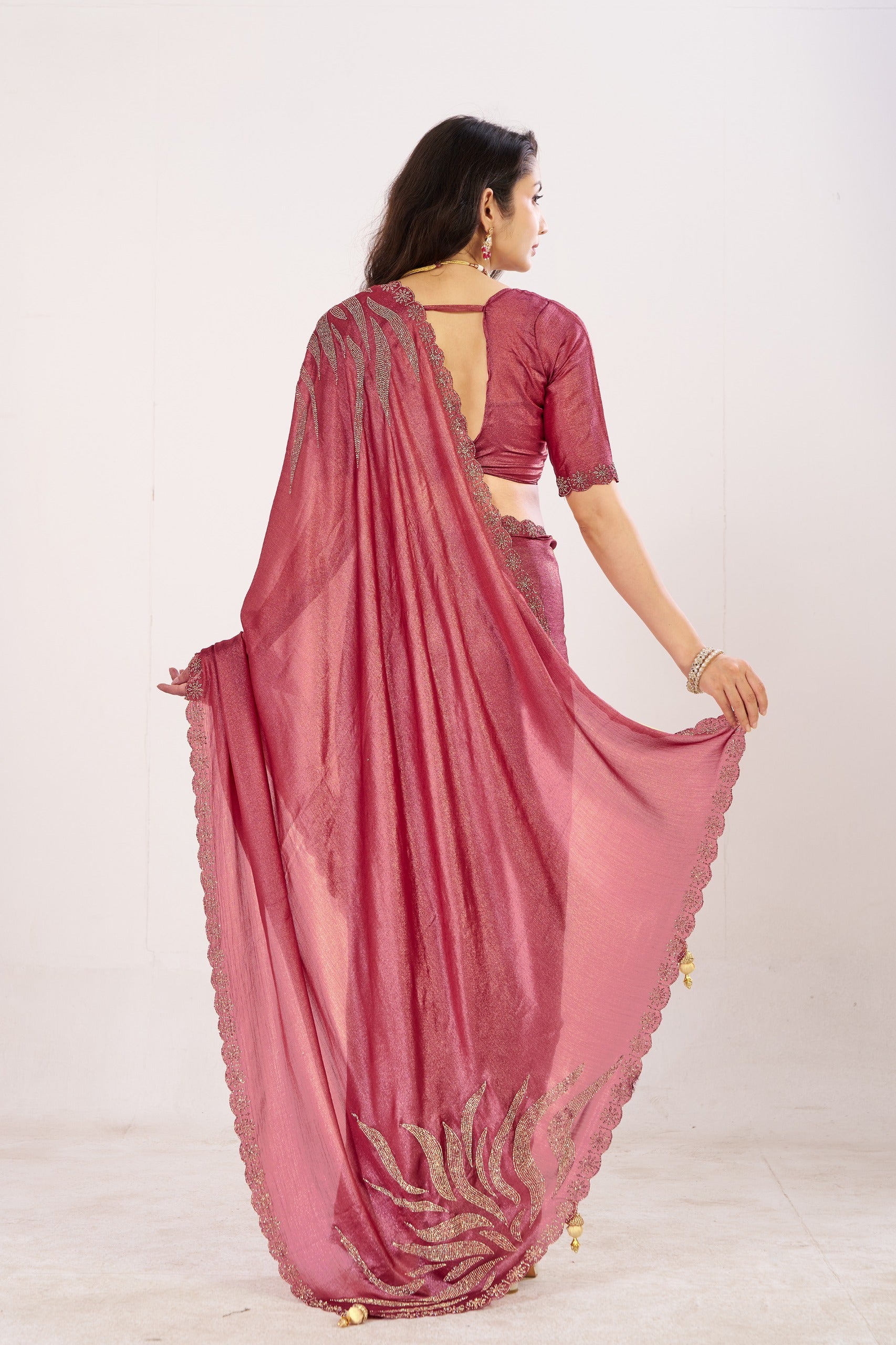 Jharokha Embroidered Shimmer Saree