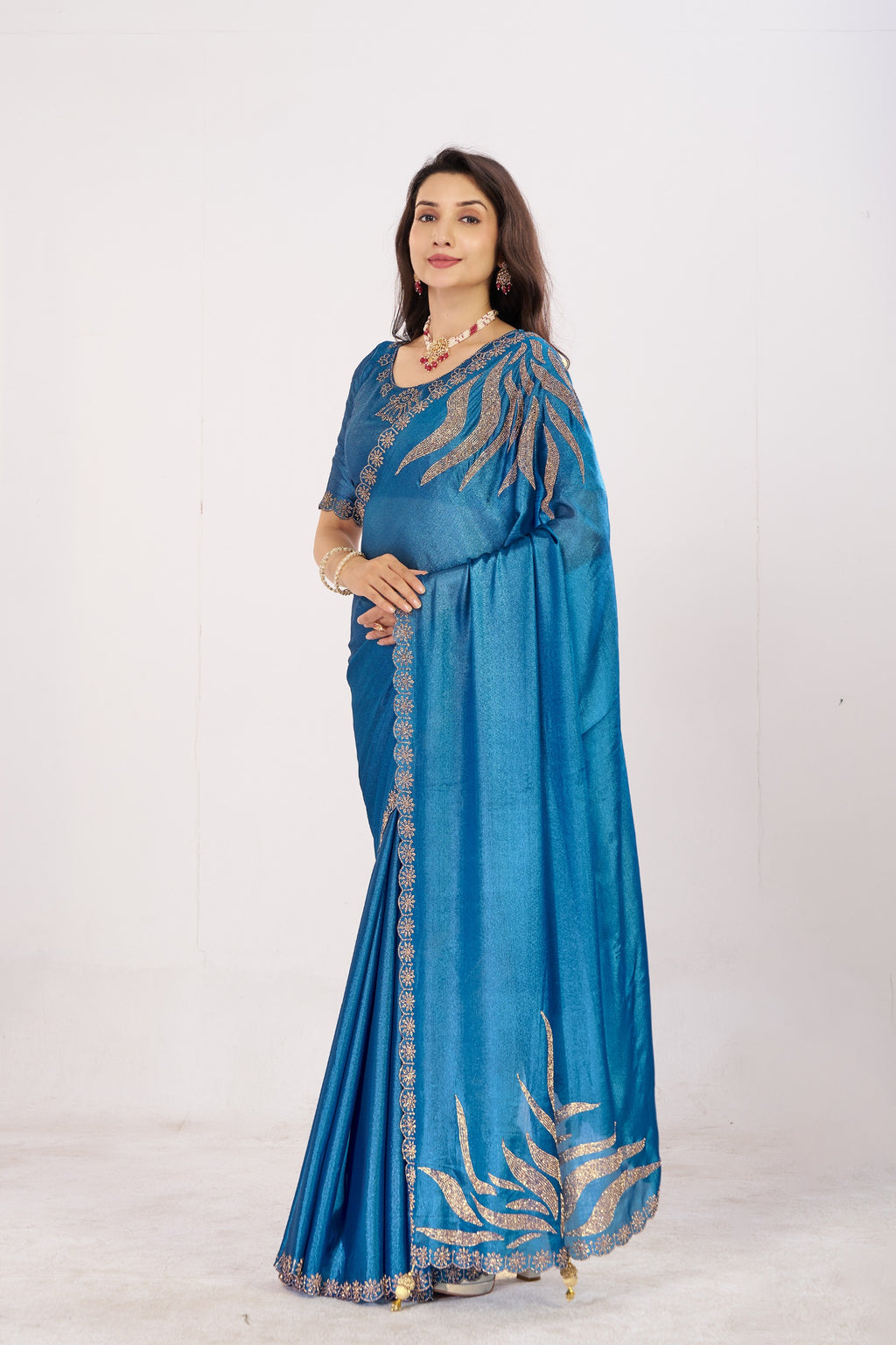 Jharokha Embroidered Shimmer Saree