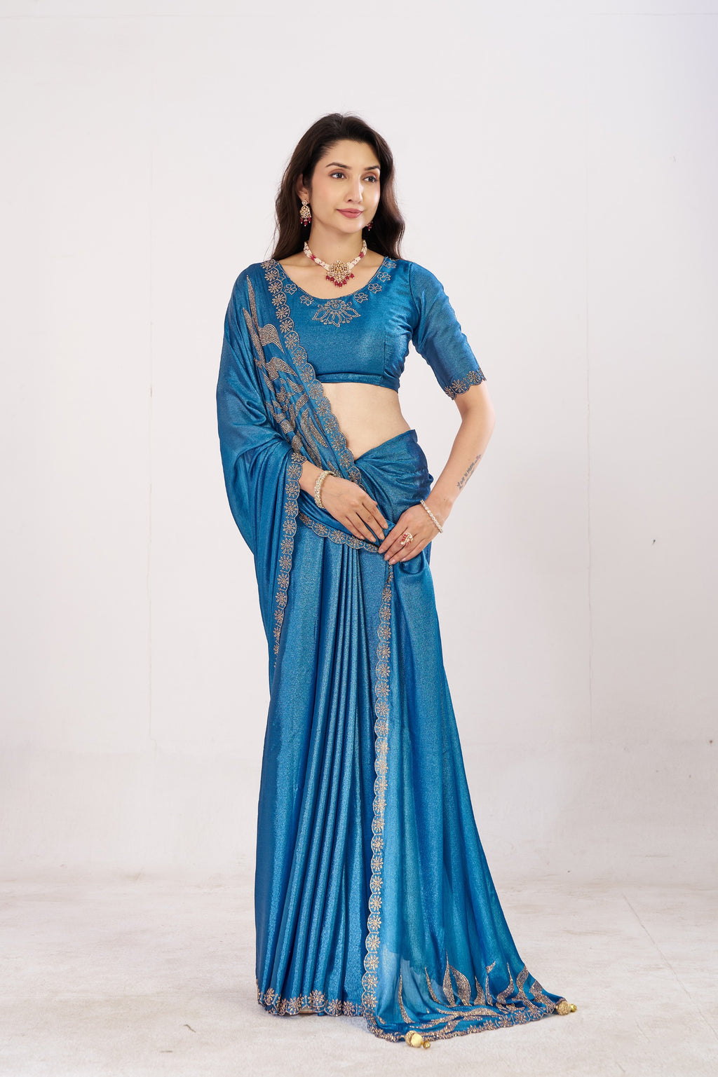 Jharokha Embroidered Shimmer Saree