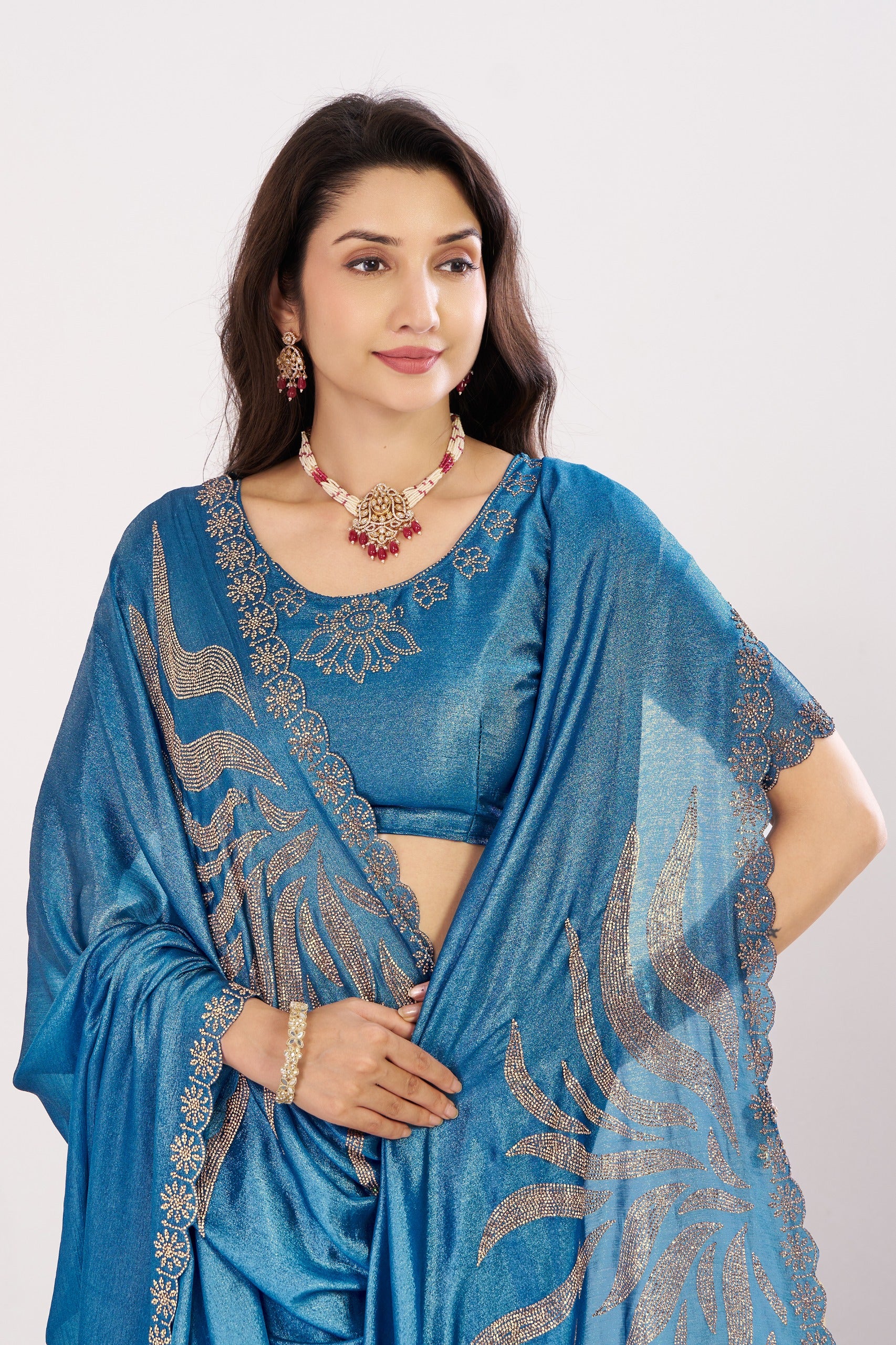 Jharokha Embroidered Shimmer Saree