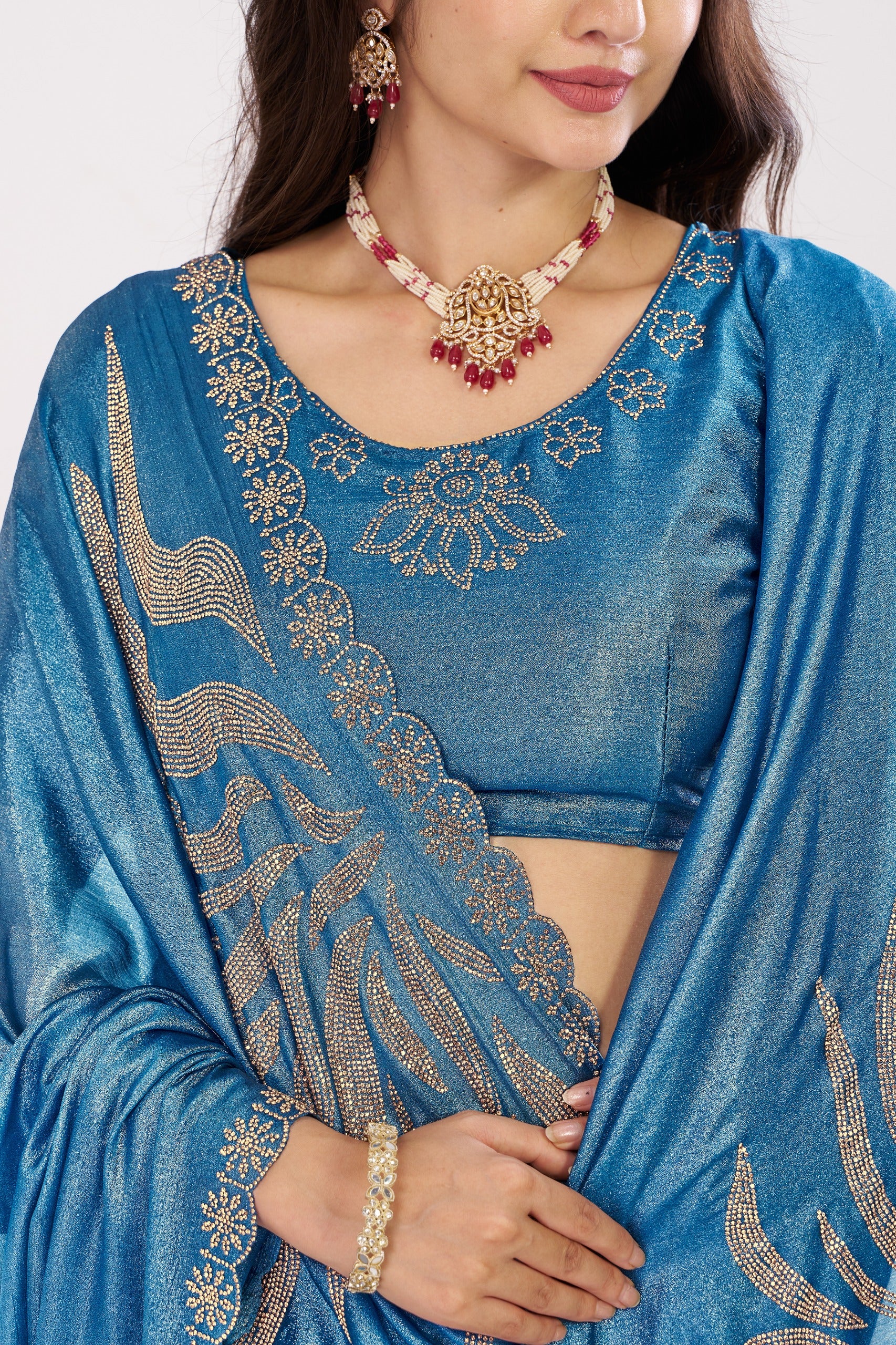 Jharokha Embroidered Shimmer Saree